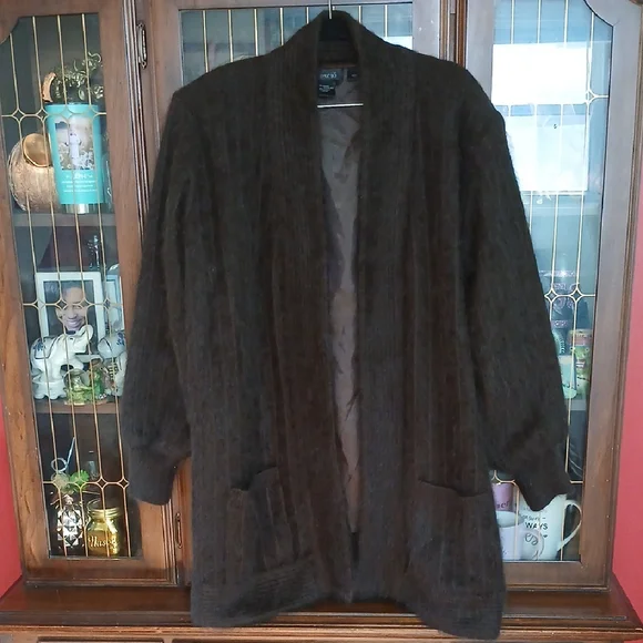 escio Angora Cardigan - Picture 1 of 9